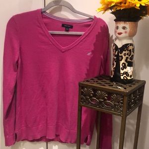 Nautica 100% cotton V-neck sweater in a  “Rosie fuchsia “ color. Machine wash
